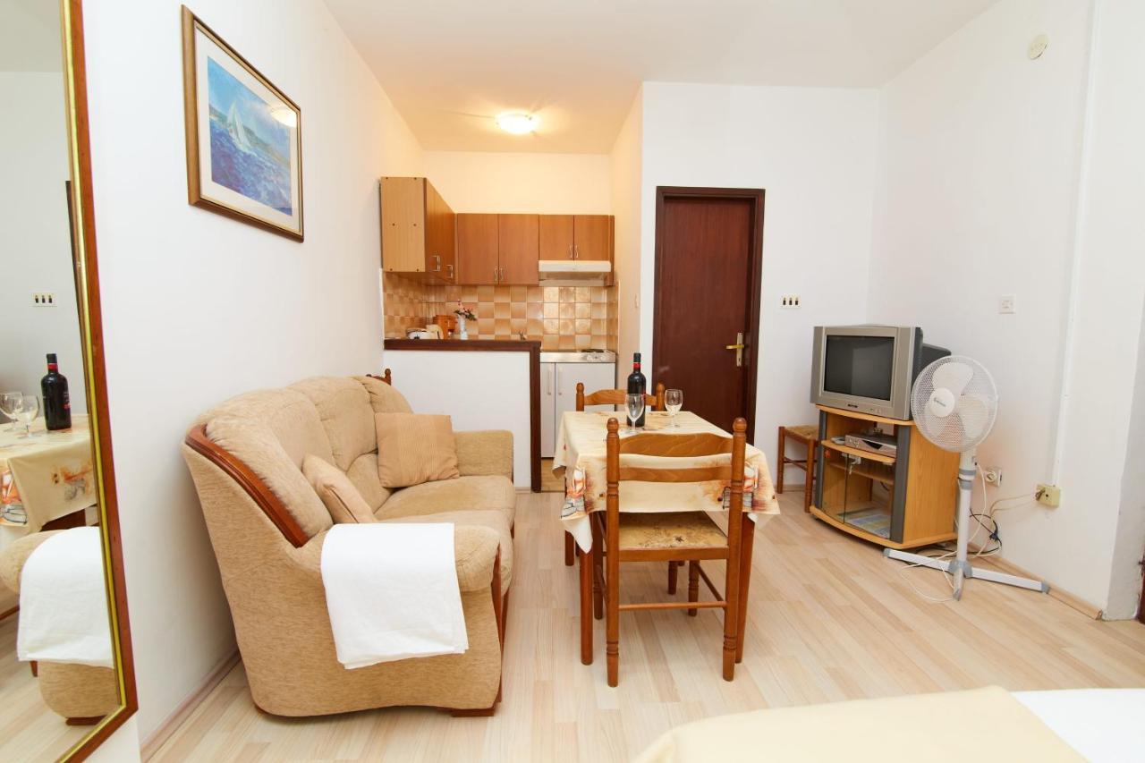 Apartments And Rooms With Parking Space Crikvenica - 19125 Экстерьер фото